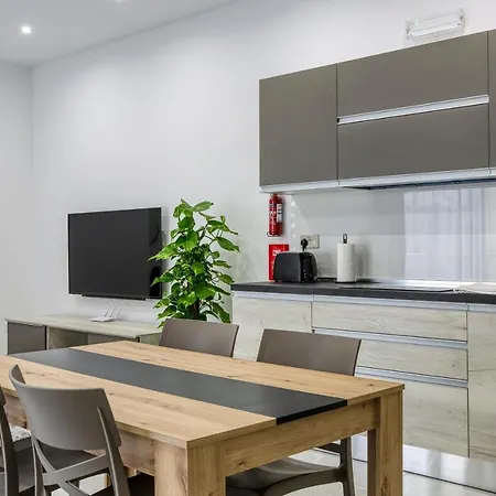 A Lovely 1Br Home With Balcony Just Off The Coast By 360 Estates Saint Julian's Exterior photo