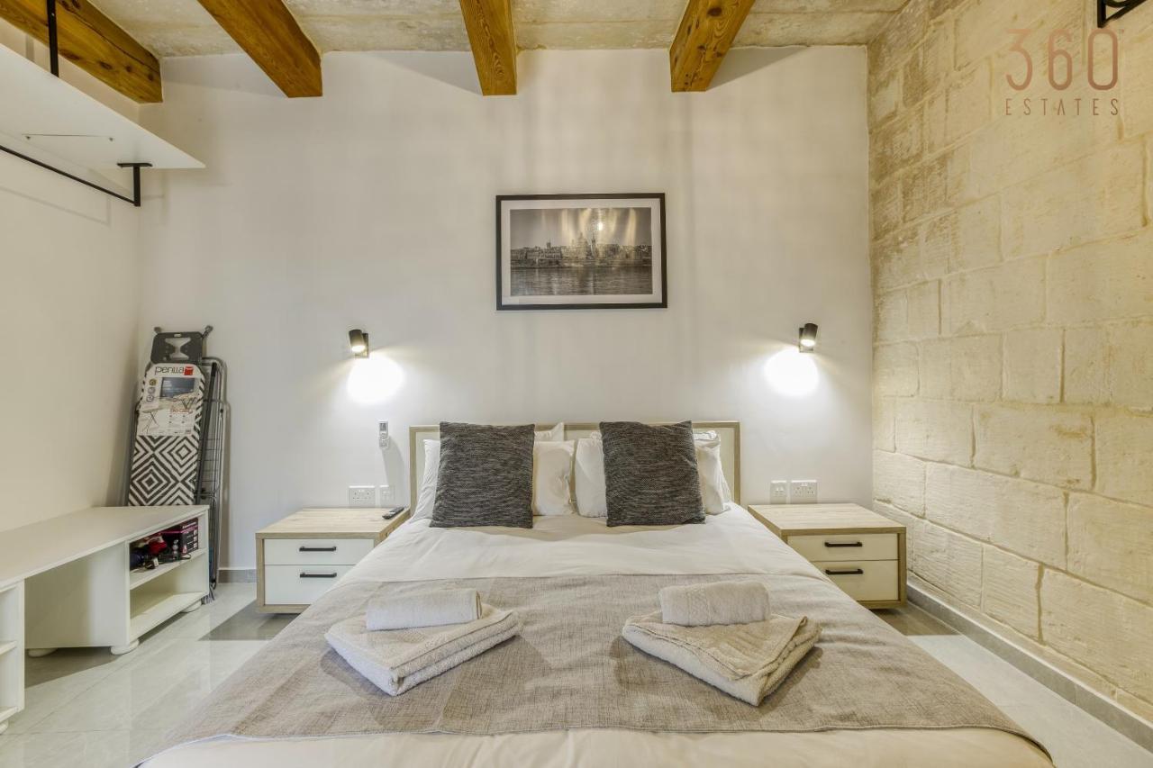 A Lovely 1br With Balcony Just Off The Coast By 360 Estates * San Ġiljan