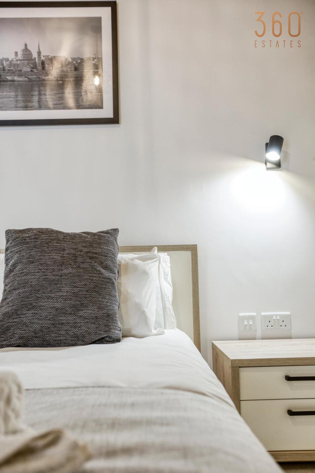 A Lovely 1br With Balcony Just Off The Coast By 360 Estates Appartement